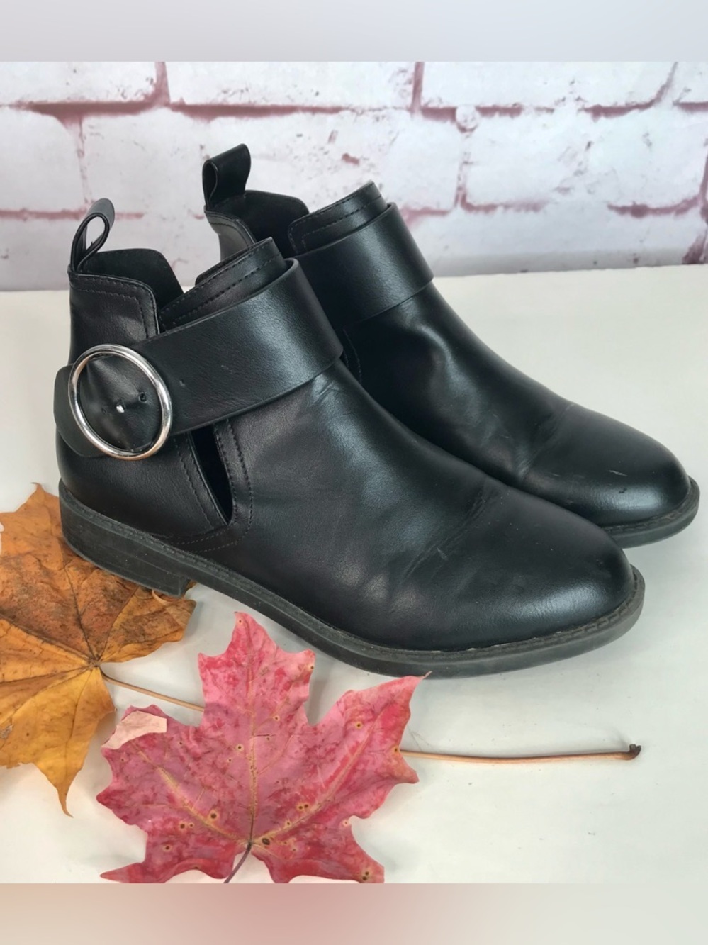 H&M Divided Faux Leather Black Cut-out Low Heel Moto Ankle Boot Size 5.5